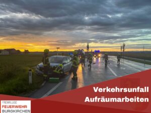 Mehr über den Artikel erfahren Verkehrsunfall Aufräumarbeiten